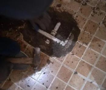 海北卫生间漏水维修公司为您分享下卫生间渗水如何处理及注意事项